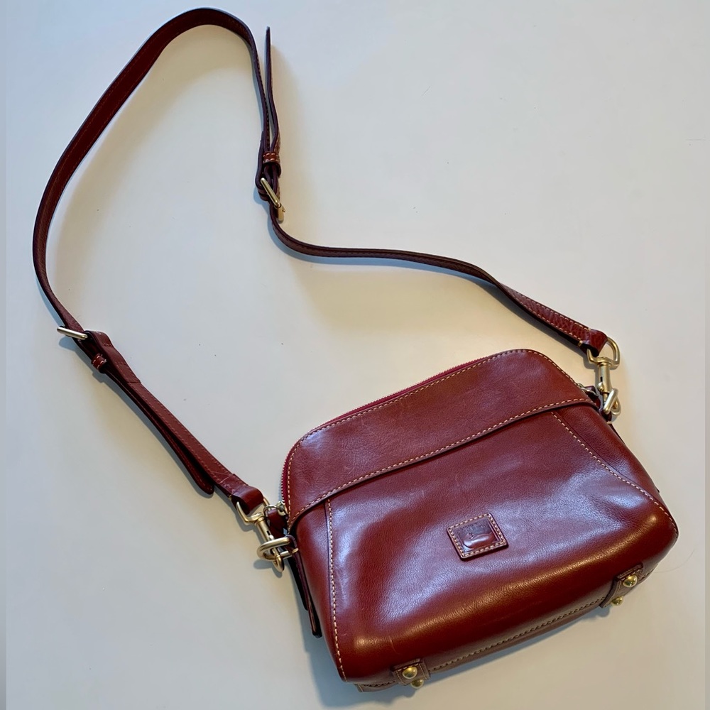 NWOT Dooney and Bourke - Leather Crossbody